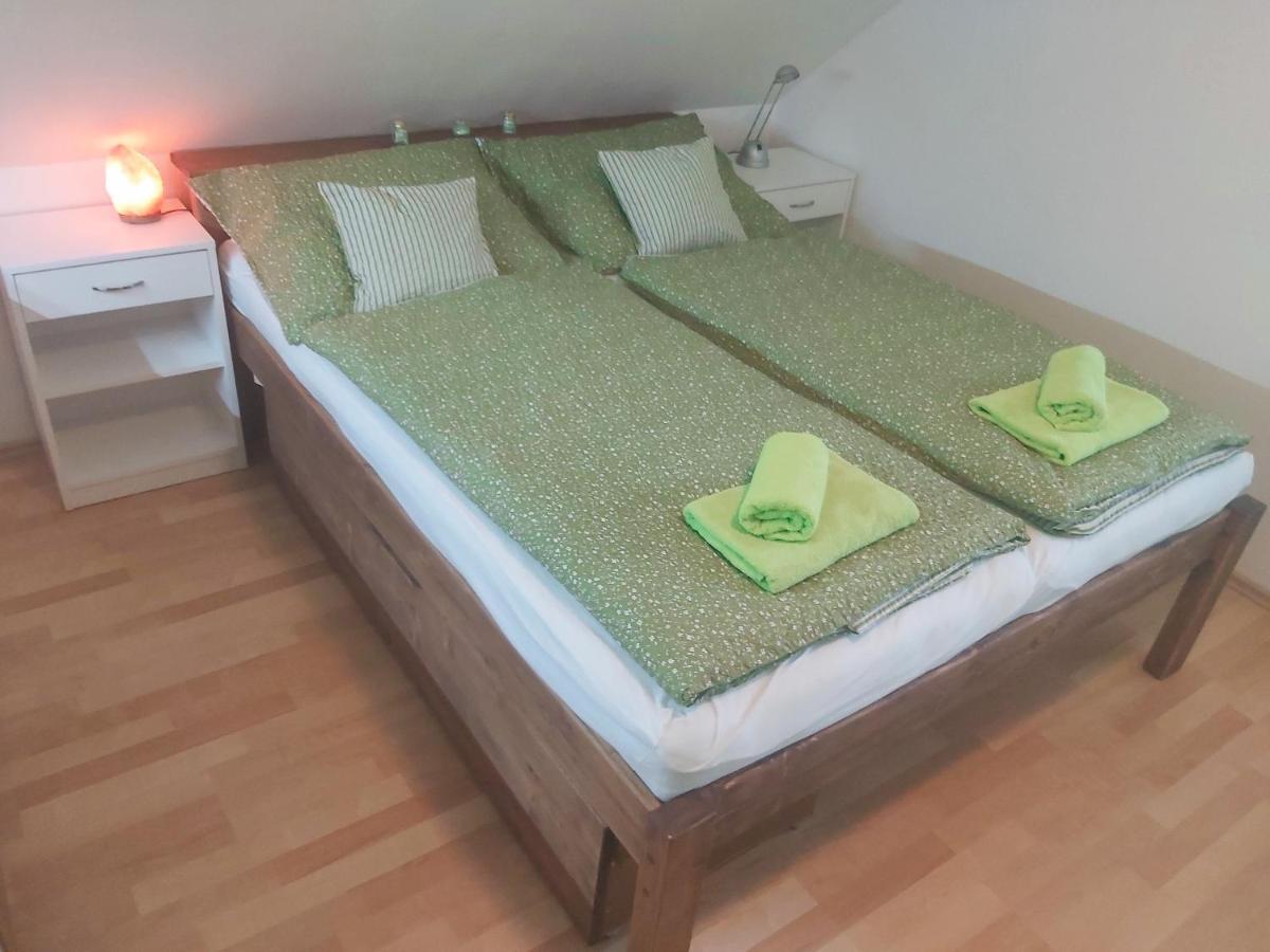 Apartment Apartmany Pod Kouli Domanin